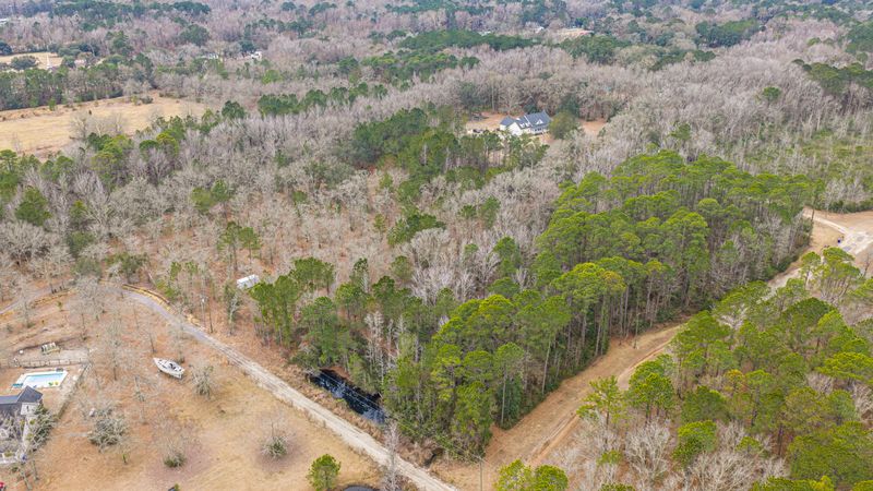 5553 Elliott Estates Rd, Hollywood, SC 29449