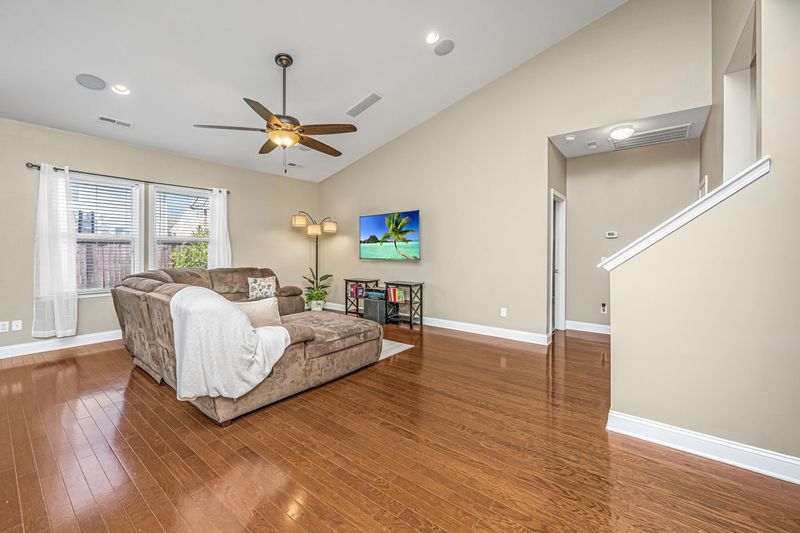 1821 Ground Pine Dr, Charleston, SC 29414