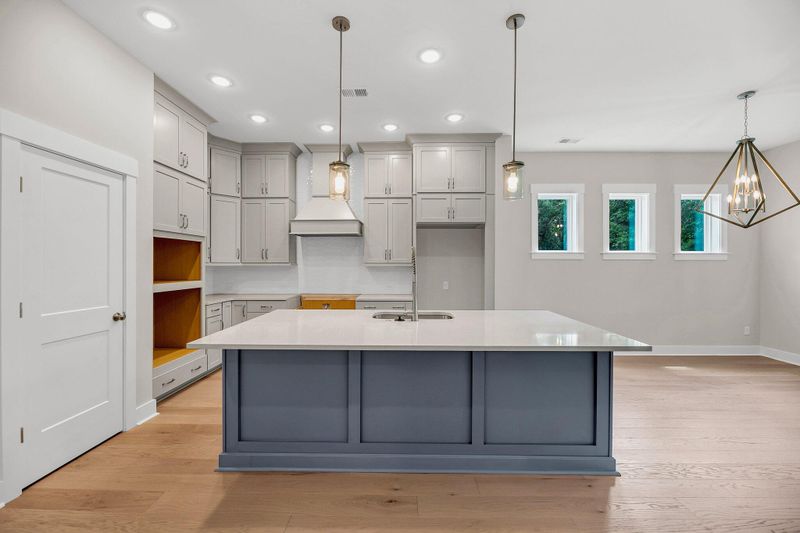 541 Spiral Ramp Ct, Charleston, SC 29492