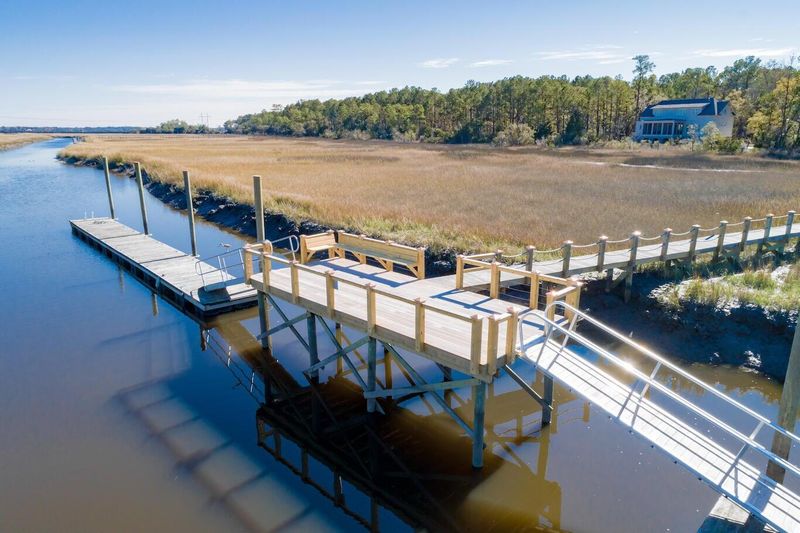 1635 John Fenwick Ln, Johns Island, SC 29455