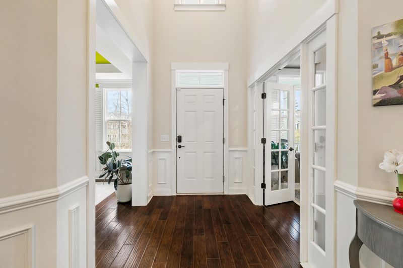 1933 Clay Ln, Charleston, SC 29414