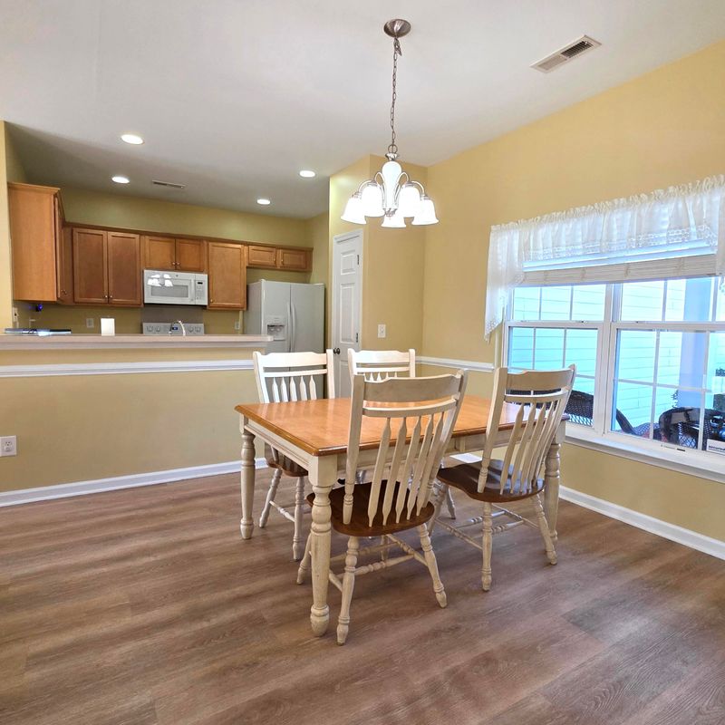 122 Cannonsmill Ln, Summerville, SC 29485