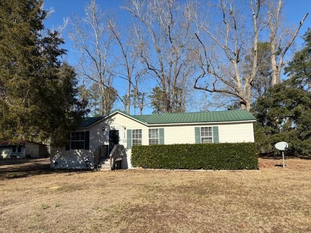 1424 Highway 61, Ridgeville, SC 29472