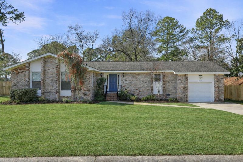 8517 Deerwood Dr, North Charleston, SC 29406