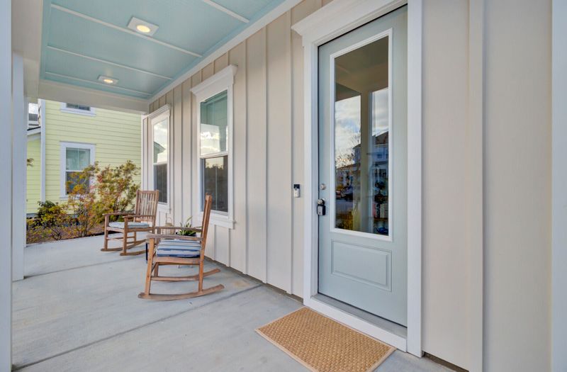 680 Blueway Ave, Summerville, SC 29486