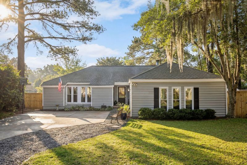 642 Williamson Dr, Mount Pleasant, SC 29464