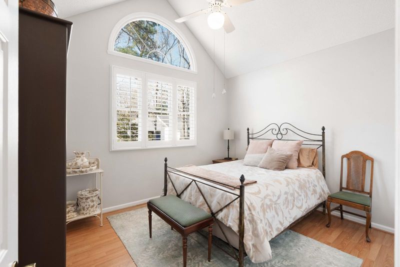 9150 Spring Branch Ct, North Charleston, SC 29406