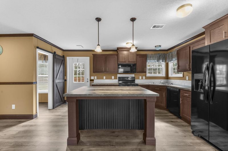 325 Beulah Tabernacle Dr, Saint Stephen, SC 29479