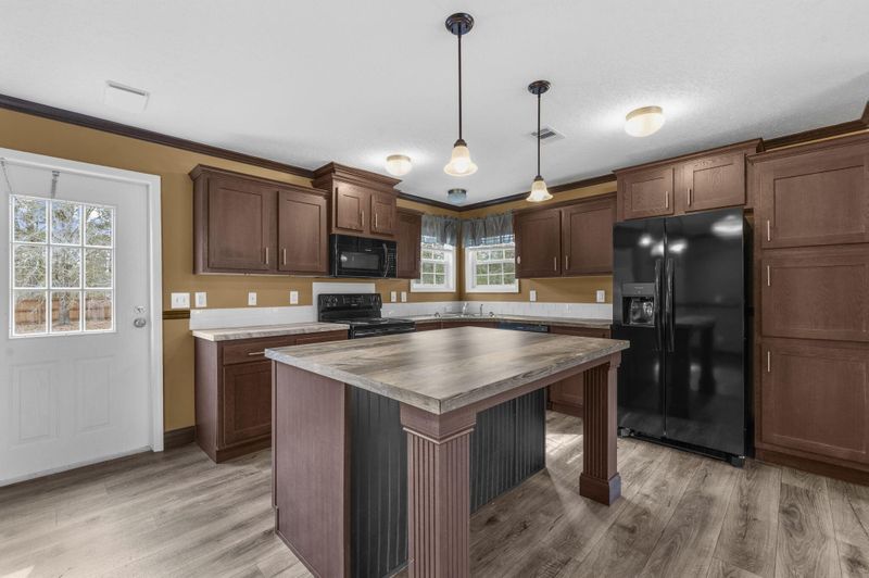 325 Beulah Tabernacle Dr, Saint Stephen, SC 29479