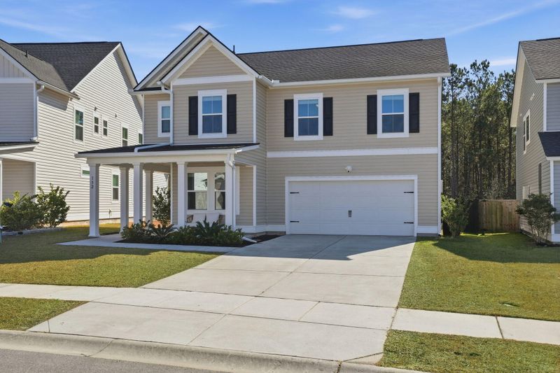 132 Red Bluff St, Summerville, SC 29483