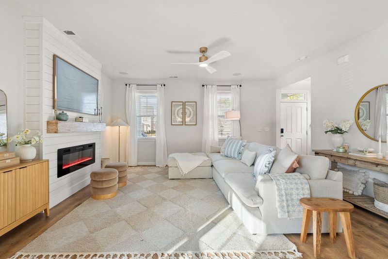 129 Yorkshire Dr, Moncks Corner, SC 29461