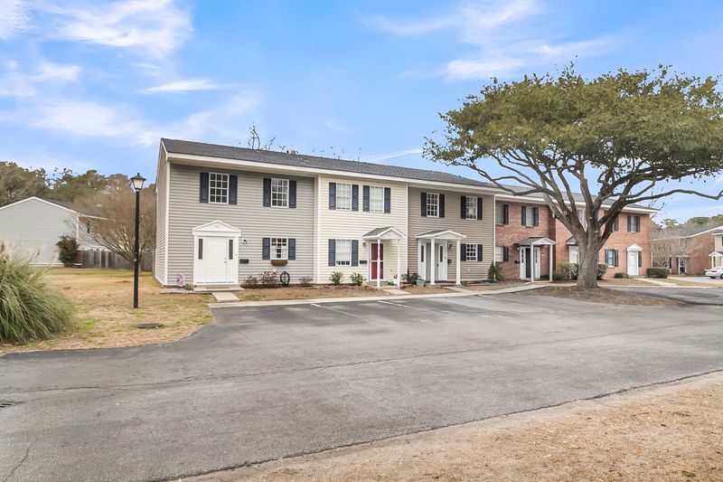 301 Lakeside Dr #C-1, Mount Pleasant, SC 29464