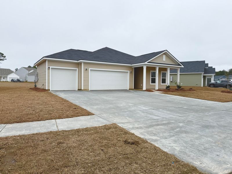 5247 Cottage Landing Dr, Summerville, SC 29485