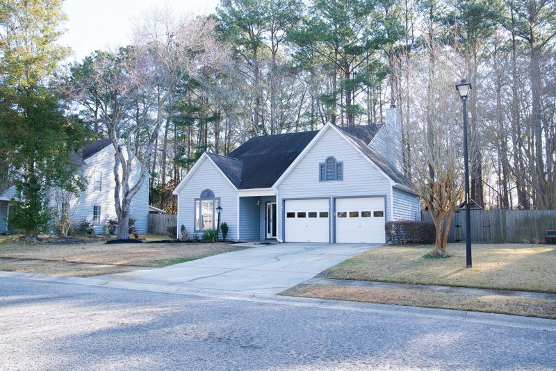 101 Challis Ct, Goose Creek, SC 29445