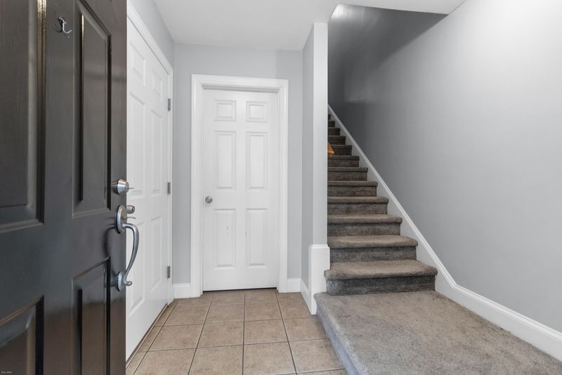 4008 Radcliffe Place Dr #M-5, Charleston, SC 29414