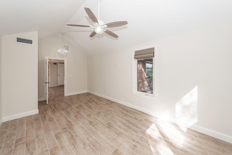 2186 Parkway Dr, Charleston, SC 29412