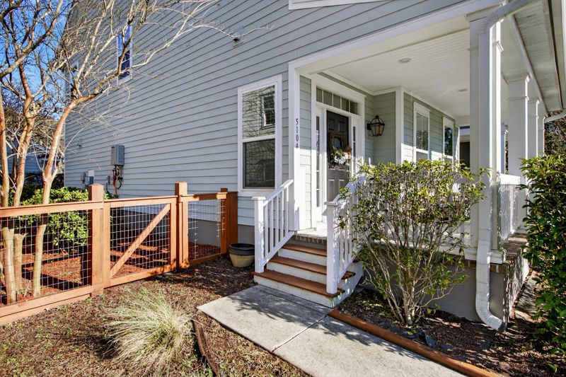 5104 W Dolphin St, North Charleston, SC 29405