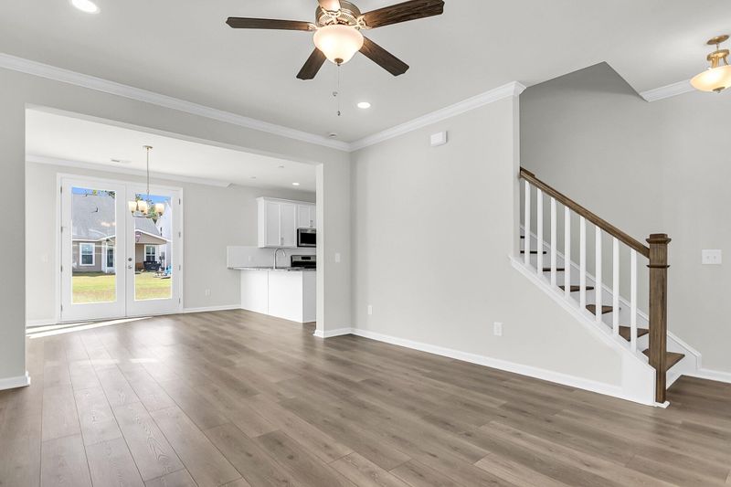805 Abbey Gardens Ln, Moncks Corner, SC 29461