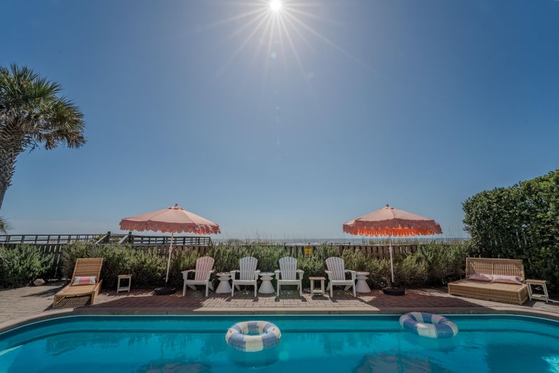 603 E Arctic Ave, Folly Beach, SC 29439