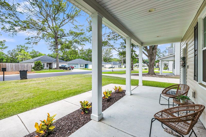 8700 Jenny Lind St, North Charleston, SC 29406