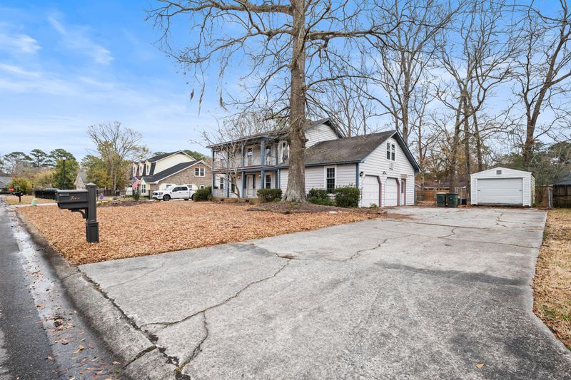 5 Monte Sano Ct, Hanahan, SC 29410