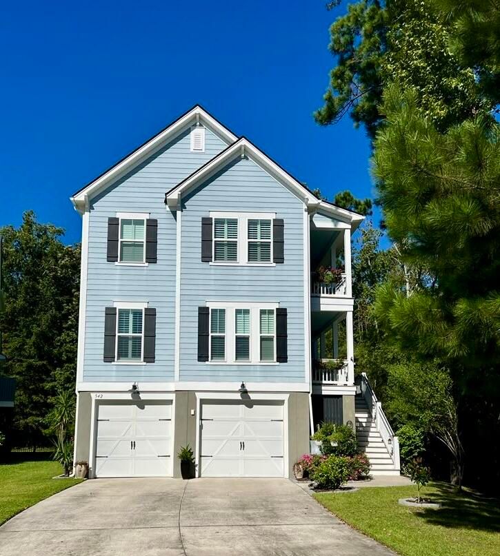 542 Amalie Farms Dr, Charleston, SC 29492