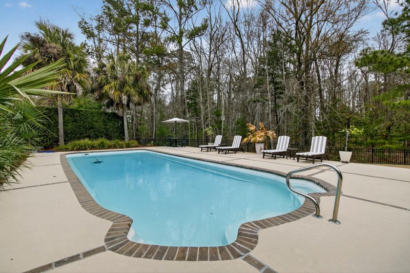 609 Cane Mill Ct, Summerville, SC 29485