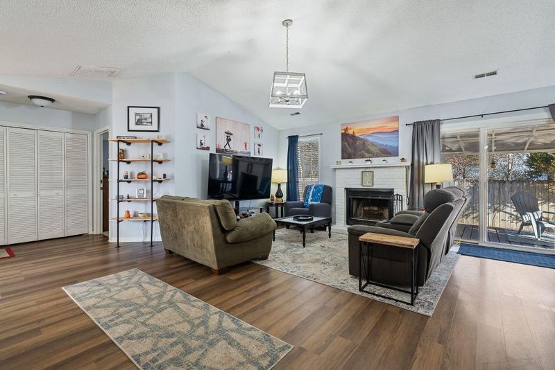 118 Single Tree Ct, Goose Creek, SC 29445