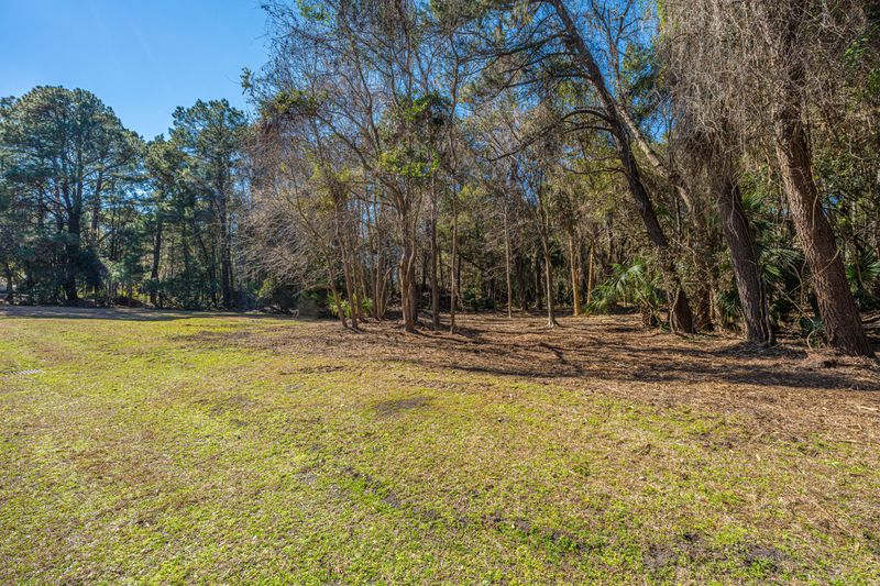 4066 Gnarled Oaks Ln, Johns Island, SC 29455