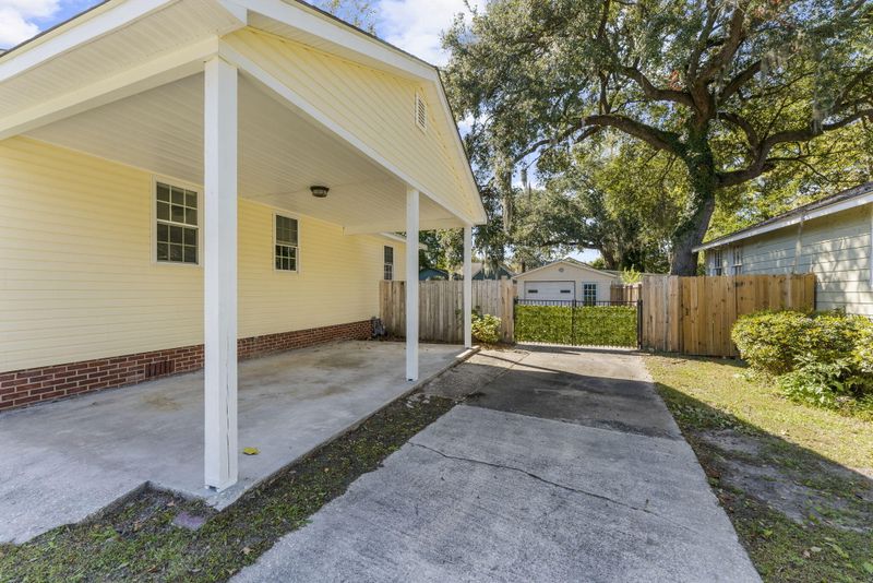 4973 Alpha St, North Charleston, SC 29405
