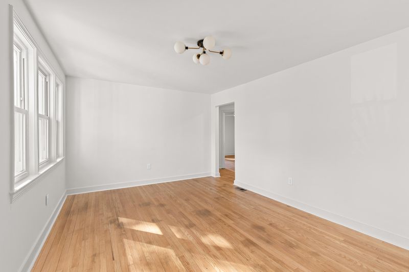 343 Howle Ave, Charleston, SC 29412