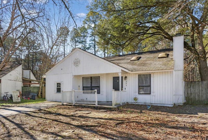 203 Tabby Creek Cir, Summerville, SC 29486
