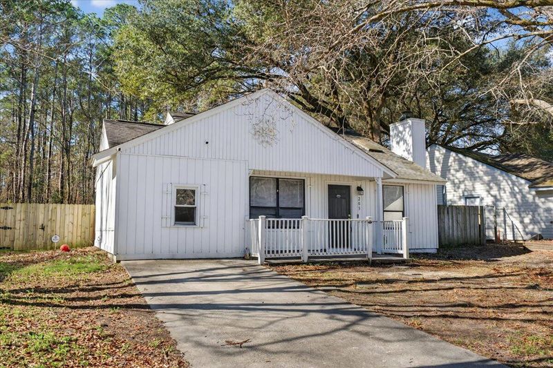 203 Tabby Creek Cir, Summerville, SC 29486