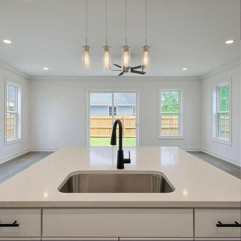 1904 Gumwood Blvd, North Charleston, SC 29406