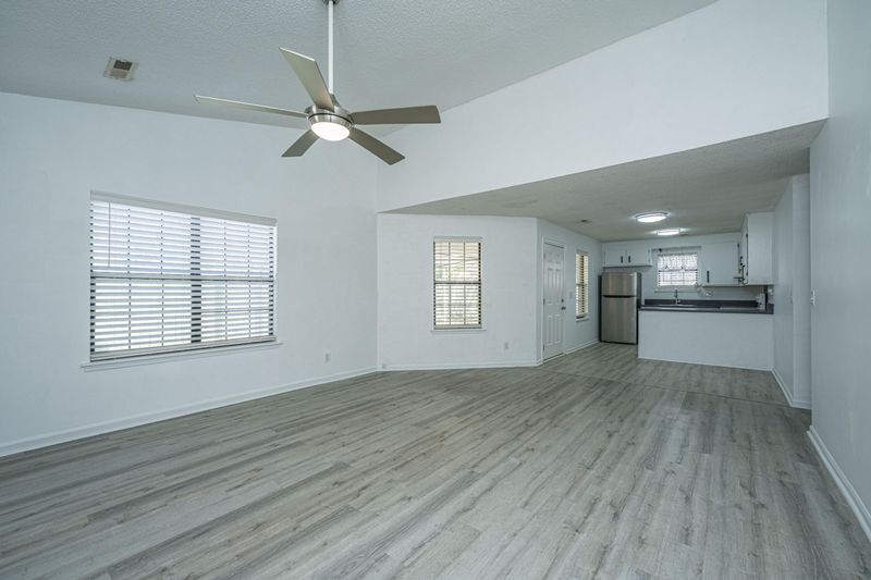 1009 Douglas Wayne Rd, Summerville, SC 29486