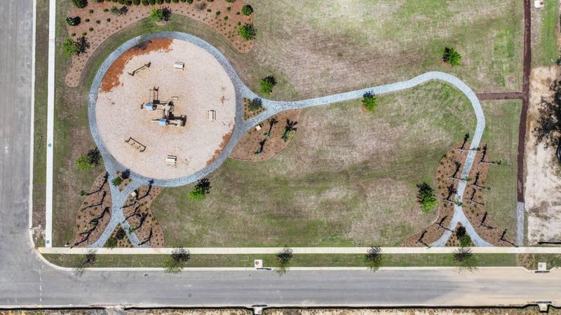 1011 Laurel Oaks Dr, Summerville, SC 29483