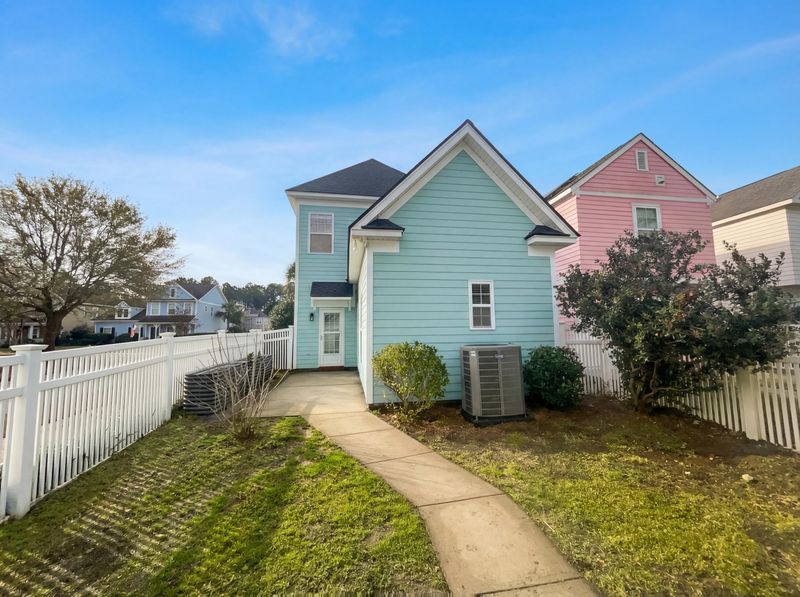 400 Forsythia Ave, Summerville, SC 29483