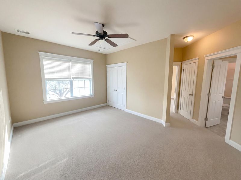 400 Forsythia Ave, Summerville, SC 29483