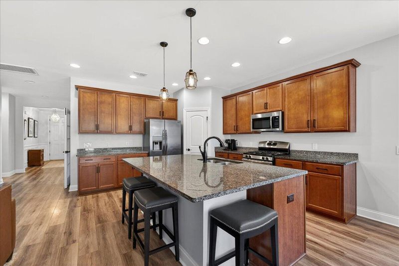 568 Four Seasons Blvd, Summerville, SC 29486