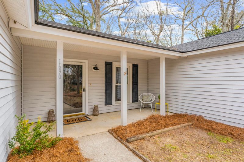 1690 Nantahala Blvd, Mount Pleasant, SC 29464