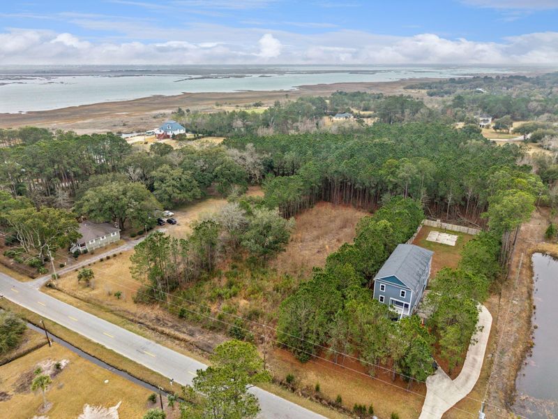 1593 Boston Grill Rd, Mount Pleasant, SC 29466