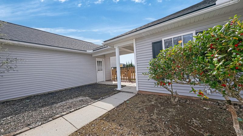 133 Savannah River Dr, Summerville, SC 29485