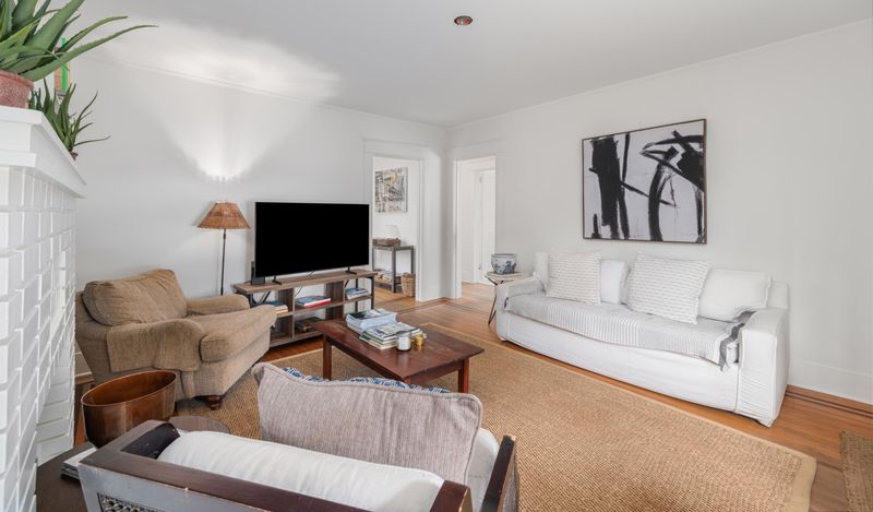 106 Hickory St, Charleston, SC 29407
