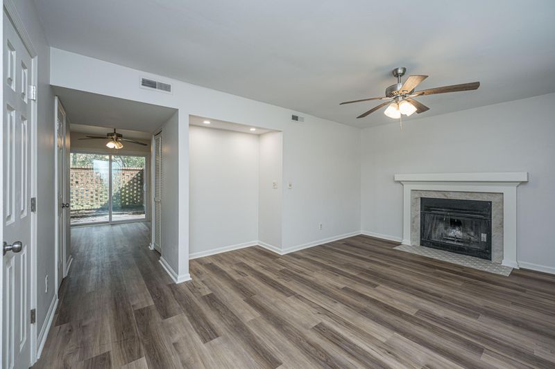 555 Travelers Blvd, Summerville, SC 29485