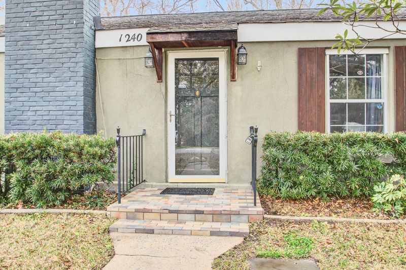 1240 Parkwood Estates Dr, Charleston, SC 29407