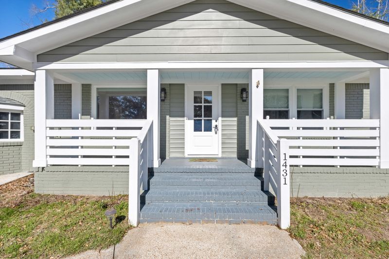 1431 Heather Dr, Mount Pleasant, SC 29464