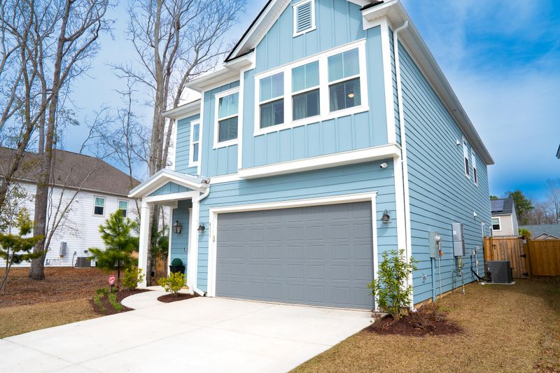 4111 Collins Dr, Charleston, SC 29414