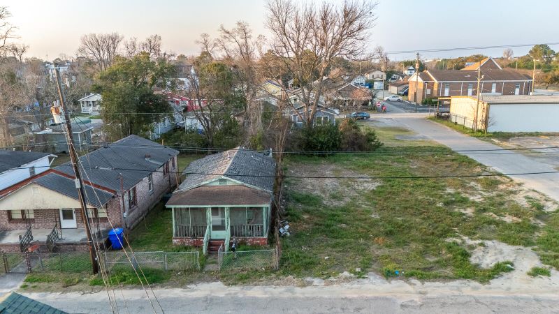 1978 Forest Ave, North Charleston, SC 29405