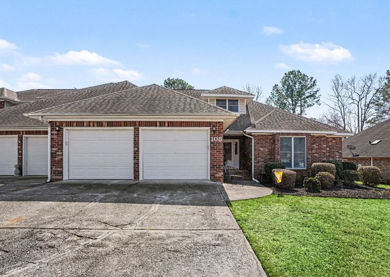 108 Dresden Dr, Goose Creek, SC 29445