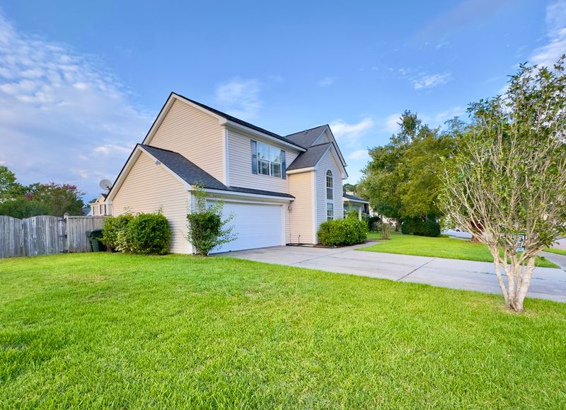 113 Rockdale Ln, Goose Creek, SC 29445